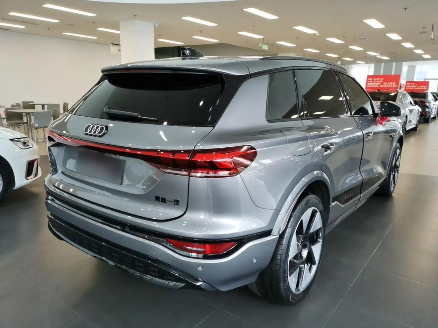 Audi Q6L e-tron 2026 First Launch Navigation Edition — миниатюра 6