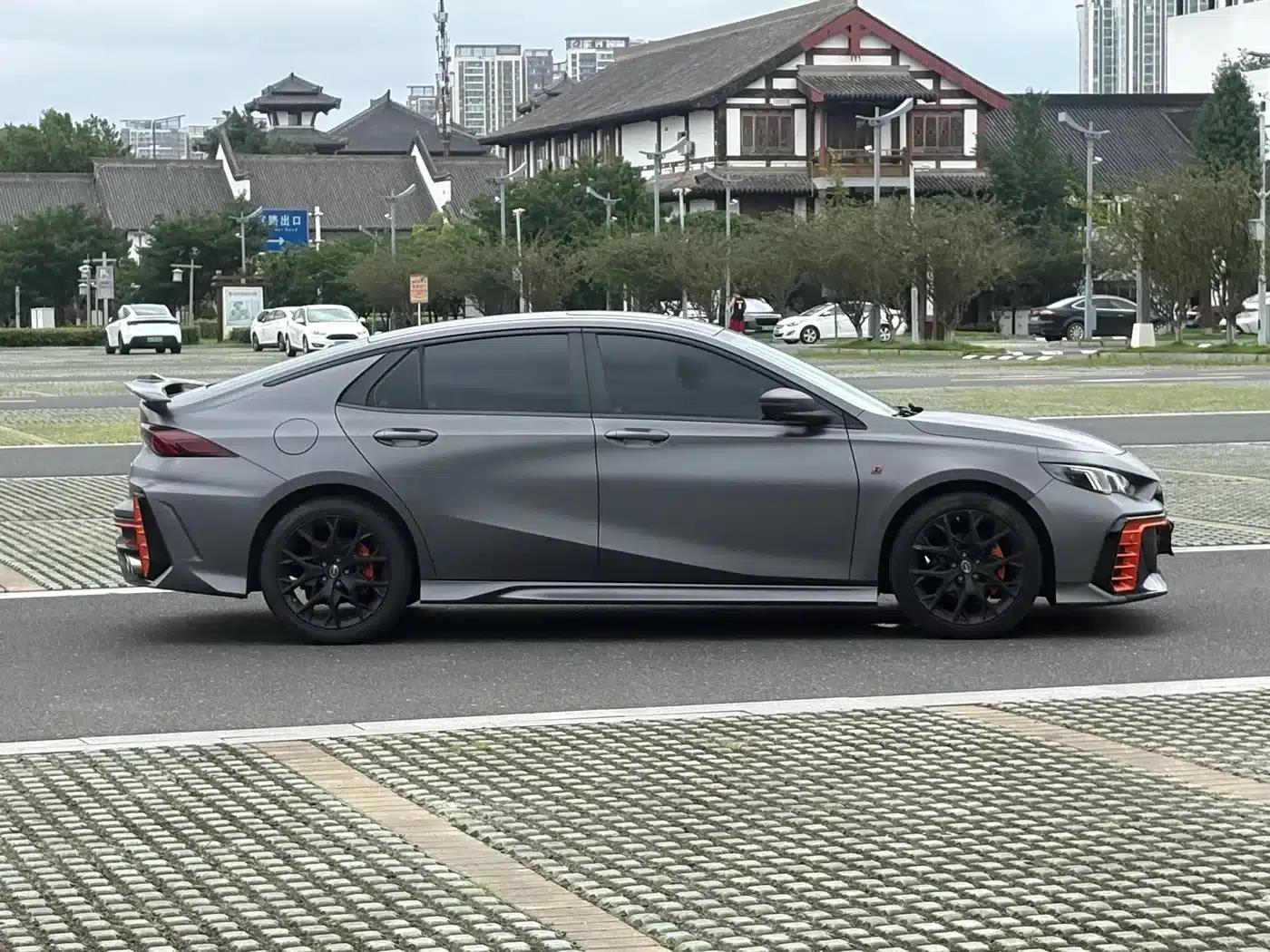 Shadow Leopard 2022 270T DCT J16 R-style Track Edition — миниатюра 4
