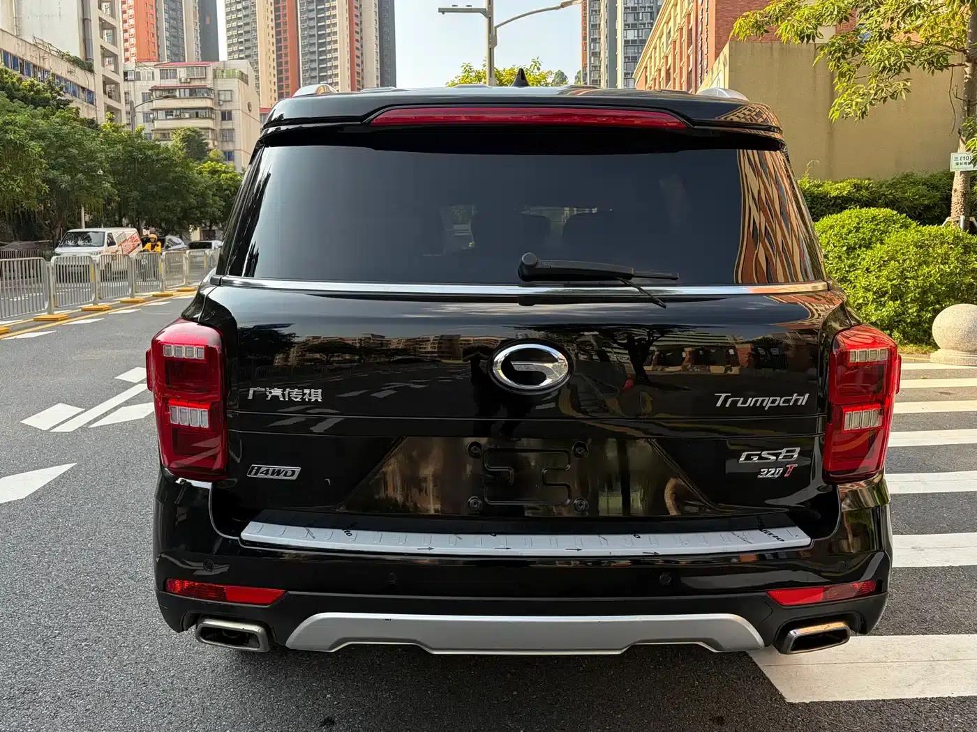 Trumpchi GS8 2017 320T 4WD Luxury Intelligent Connected Edition (7-seater) — миниатюра 3