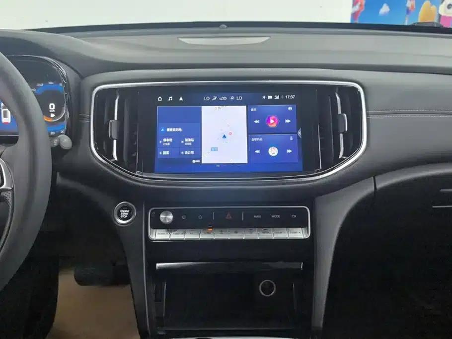 Trumpchi GS8 2020 390T 2WD Luxury Intelligent Commemorative Edition (7-seater) — миниатюра 13