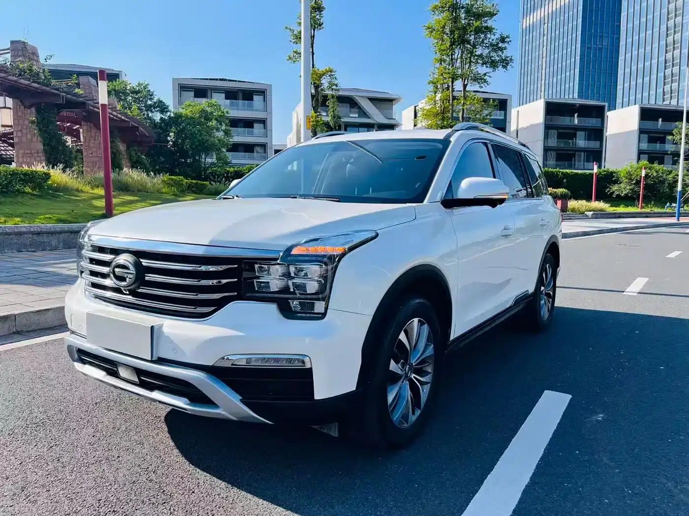 Trumpchi GS8 2017 320T 2WD Luxury Intelligent Connected Edition (7-seater) — миниатюра 1