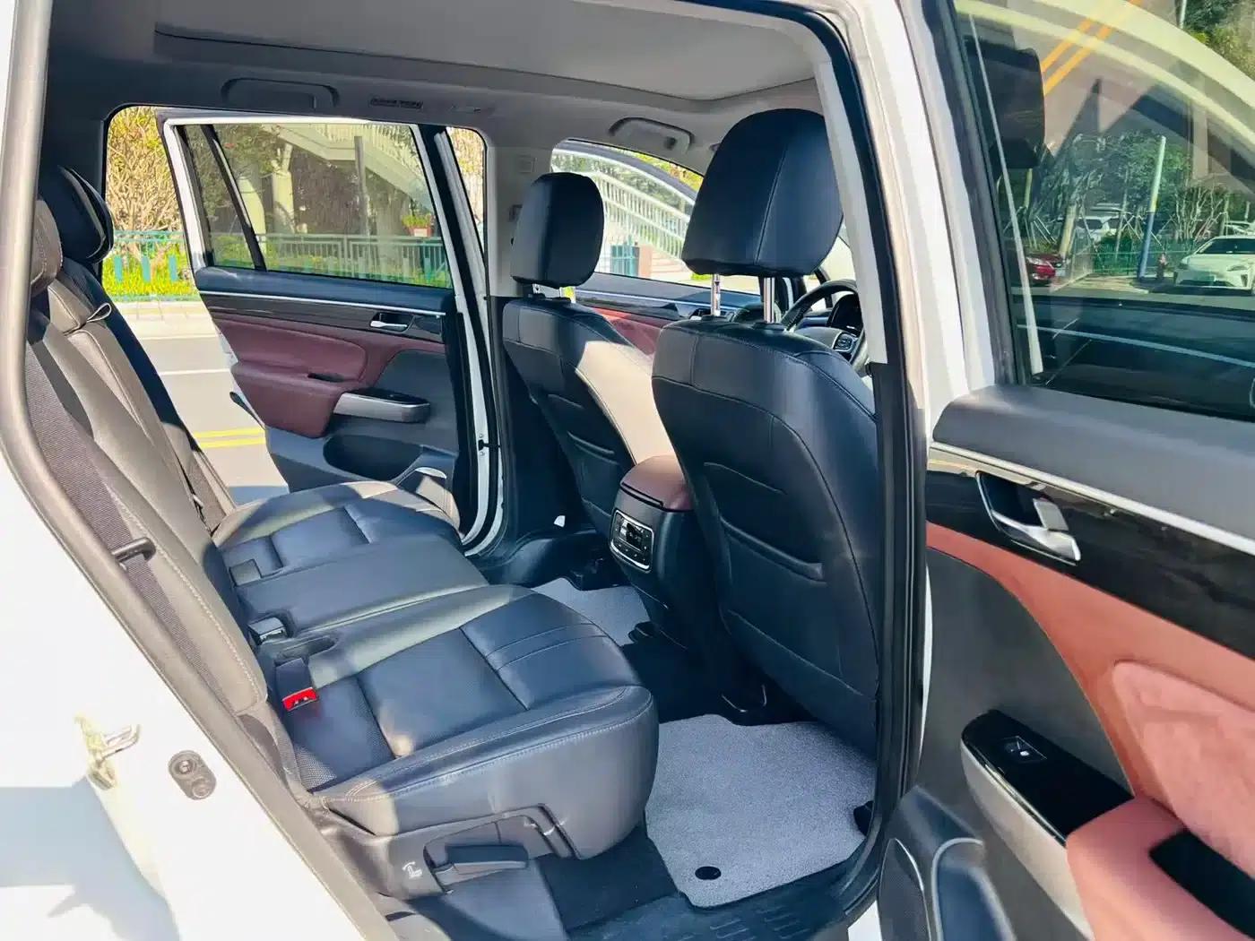 Trumpchi GS8 2017 320T 2WD Luxury Intelligent Connected Edition (7-seater) — миниатюра 7