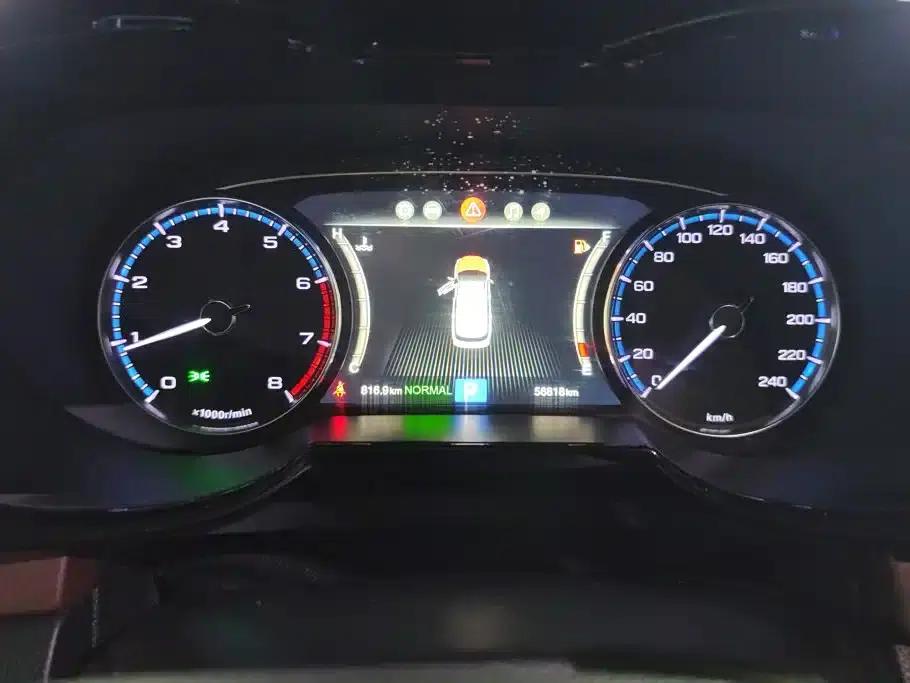 Trumpchi GS8 2017 320T 2WD Luxury Intelligent Connected Edition (7-seater) — миниатюра 14