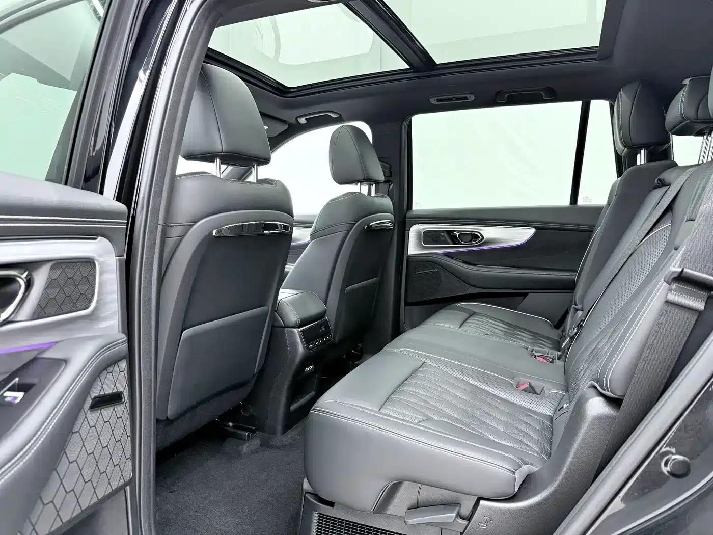 Trumpchi GS8 2022 Hybrid Series 2.0TM 2WD Premium Edition (7-seater) — миниатюра 9