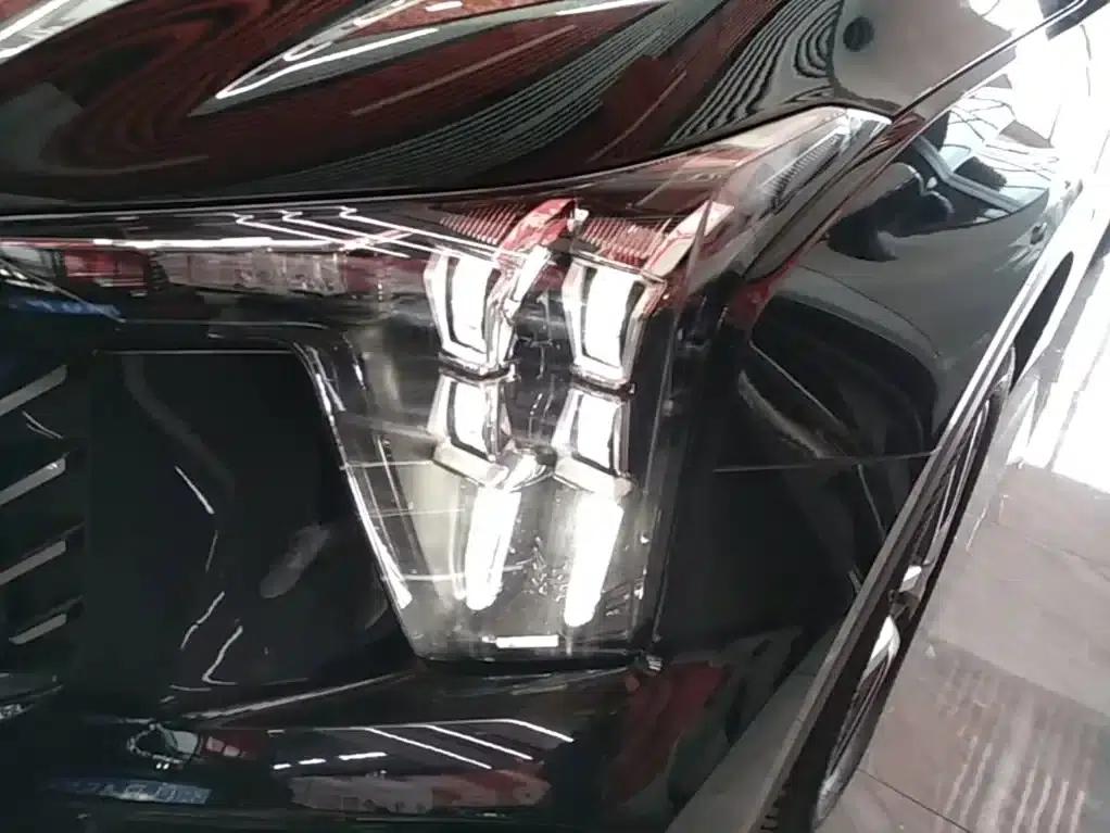 Trumpchi GS8 2022 Navigator Series 2.0TGDI 2WD Luxury Intelligent Connected Edition (7-seater) — миниатюра 24
