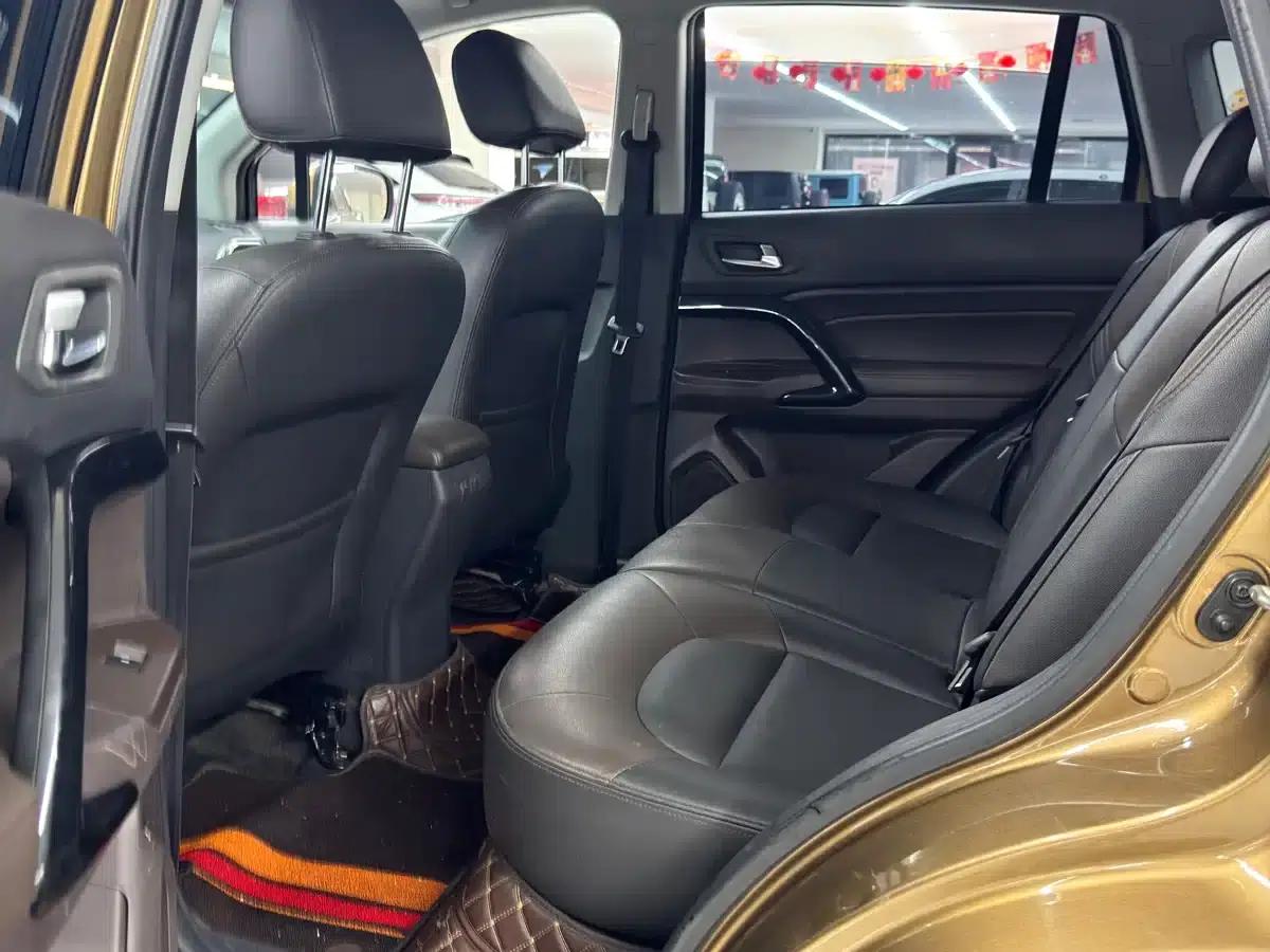 Trumpchi GS4 2015 200T Manual Elite Edition — миниатюра 8