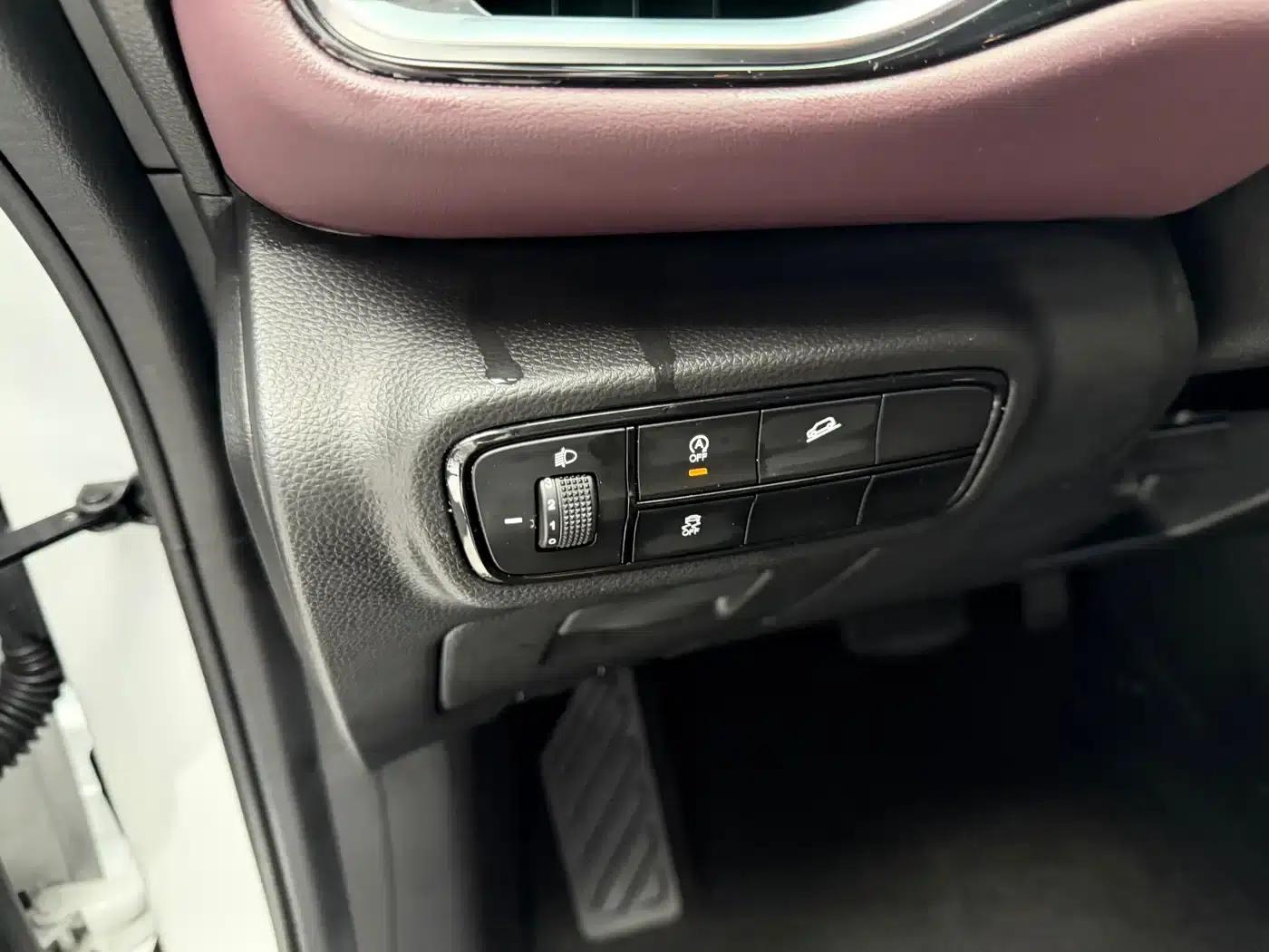 Trumpchi M6 2021 PRO 270T Automatic Luxury Edition — миниатюра 17