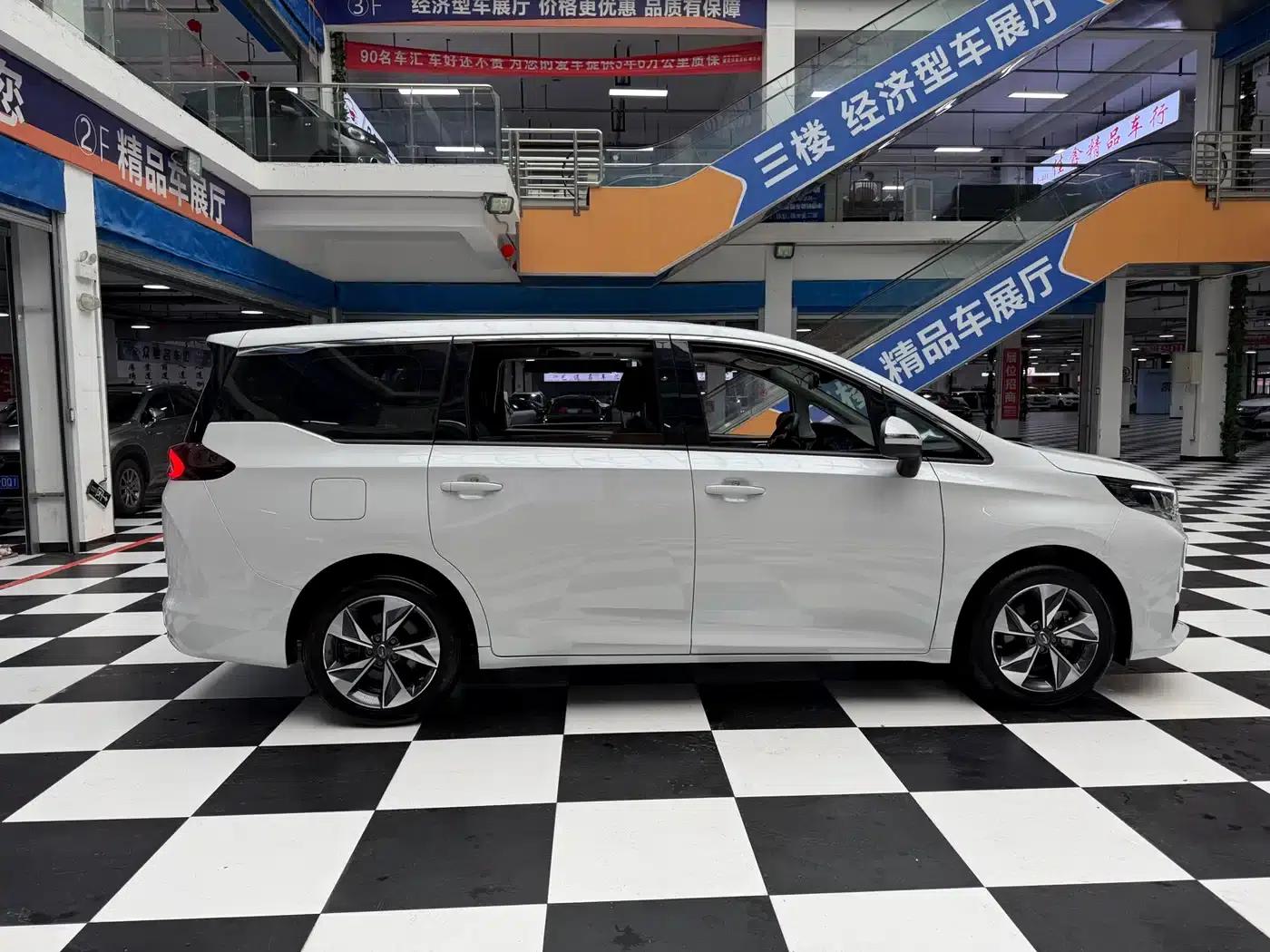 Trumpchi M6 2021 PRO 270T Automatic Luxury Edition — миниатюра 4
