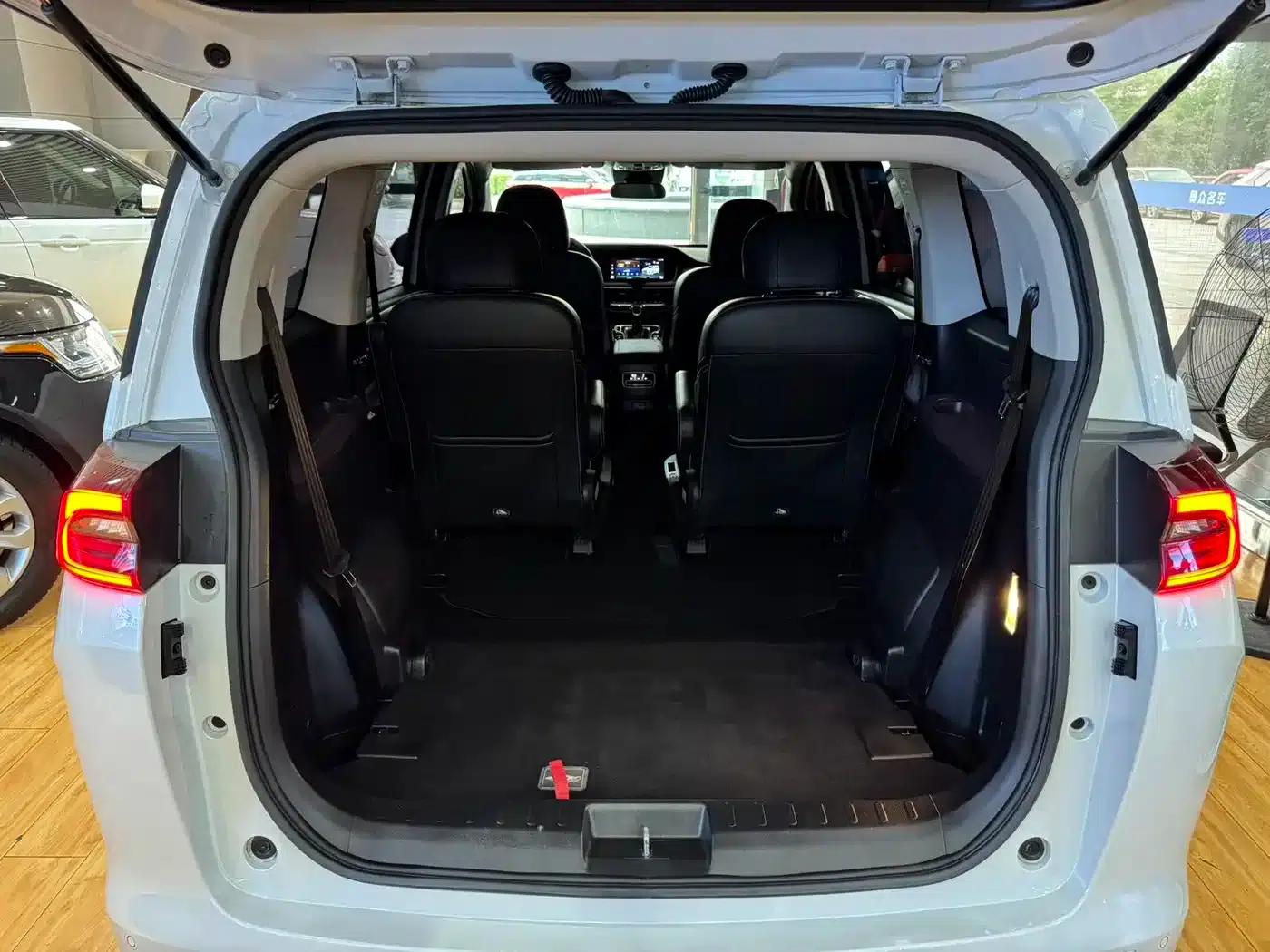 Trumpchi M6 2021 PRO 270T Automatic Premium Edition — миниатюра 11