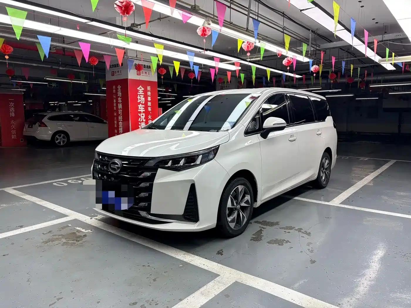 Trumpchi M6 2021 270T DCT Luxury Edition (7-seater) — миниатюра 1
