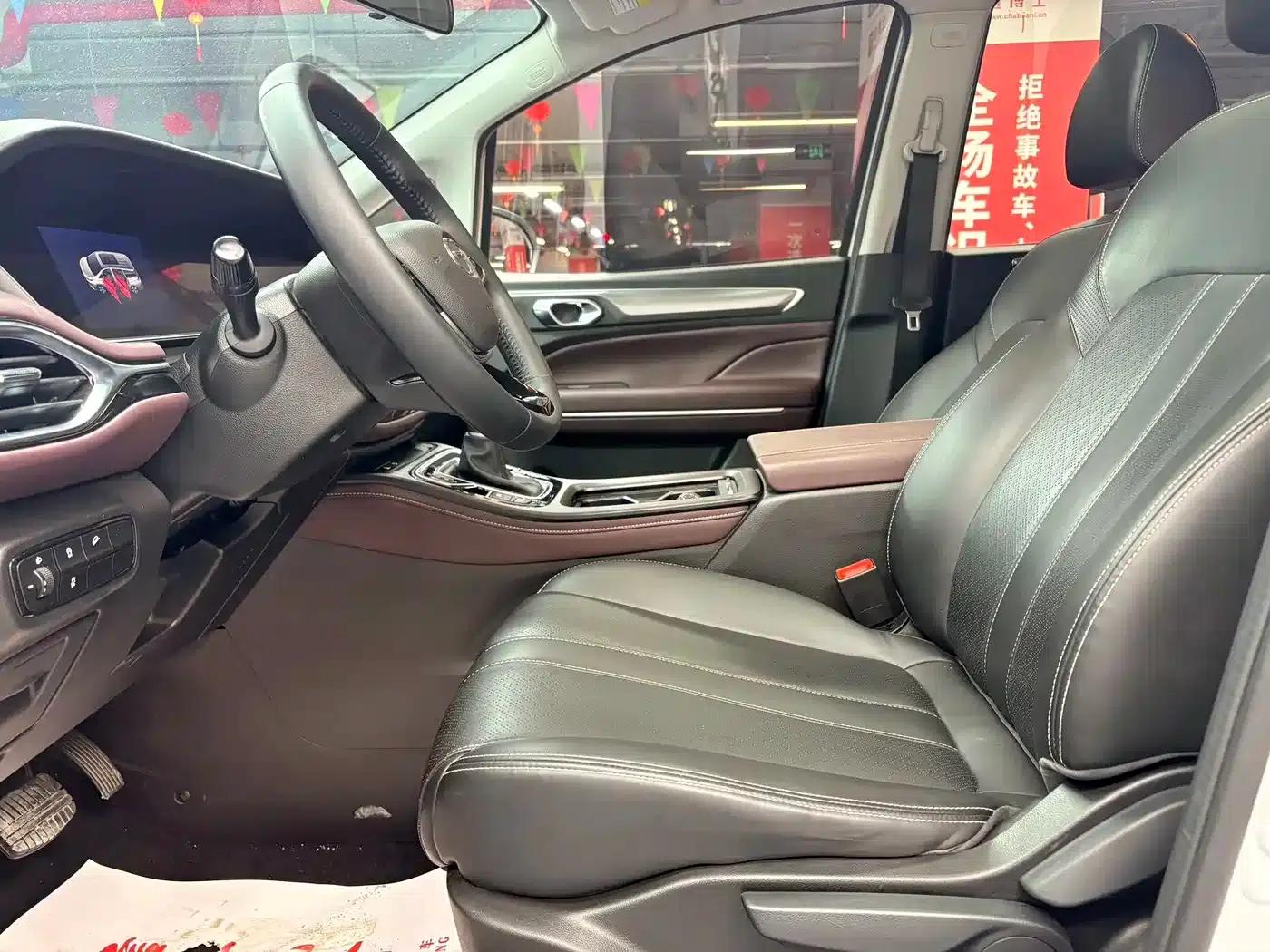 Trumpchi M6 2021 270T DCT Luxury Edition (7-seater) — миниатюра 5