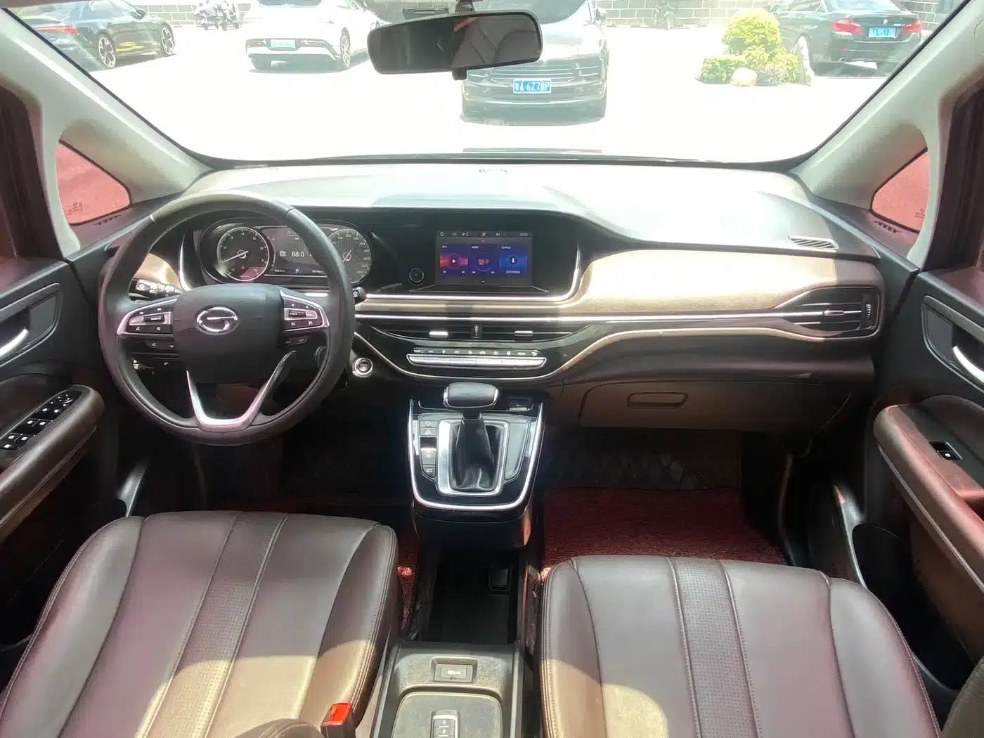 Trumpchi M6 2019 270T DCT Luxury Edition (7-seater) National VI Emission Standard — миниатюра 15