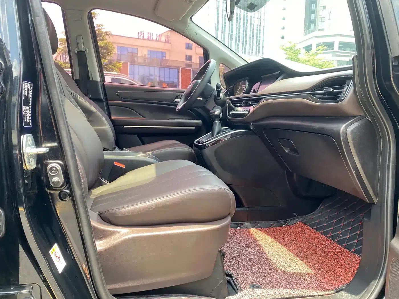 Trumpchi M6 2019 270T DCT Luxury Edition (7-seater) National VI Emission Standard — миниатюра 10