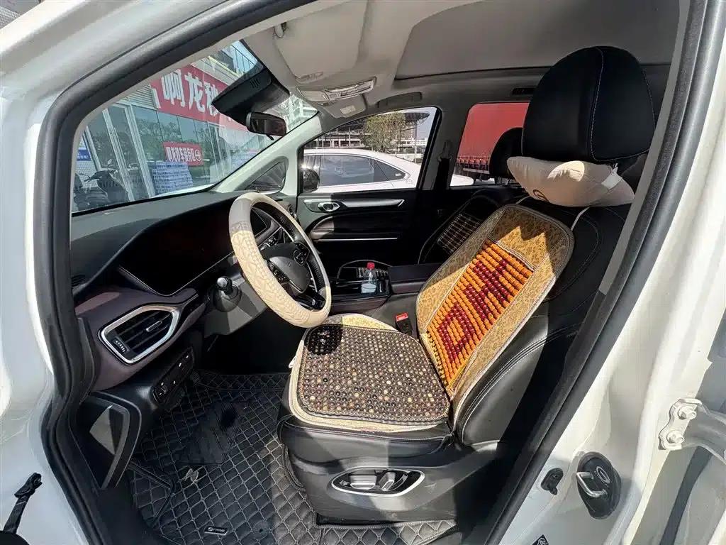 Trumpchi M6 2023 PRO 270T DCT Premium Edition — миниатюра 5