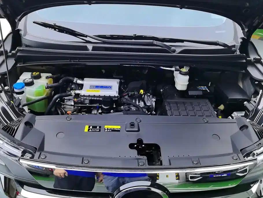 Trumpchi M6 2025 MAX 270T WDCT Luxury Edition — миниатюра 10