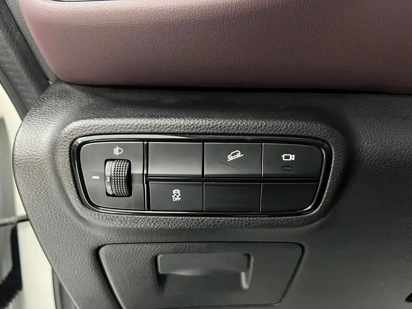 Trumpchi M6 2021 PRO 270T DCT Premium Edition — миниатюра 15