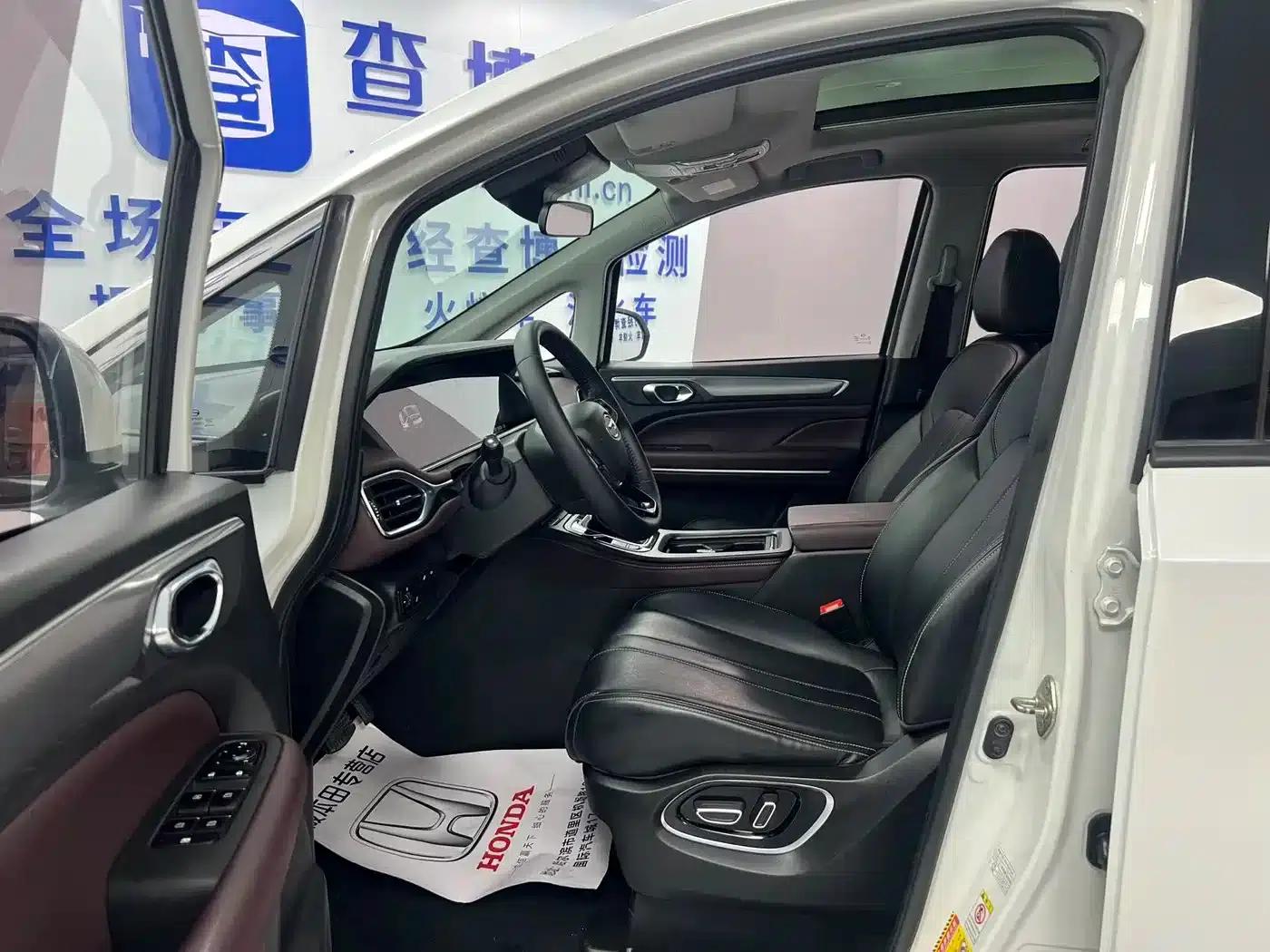 Trumpchi M6 2021 PRO 270T DCT Premium Edition — миниатюра 7