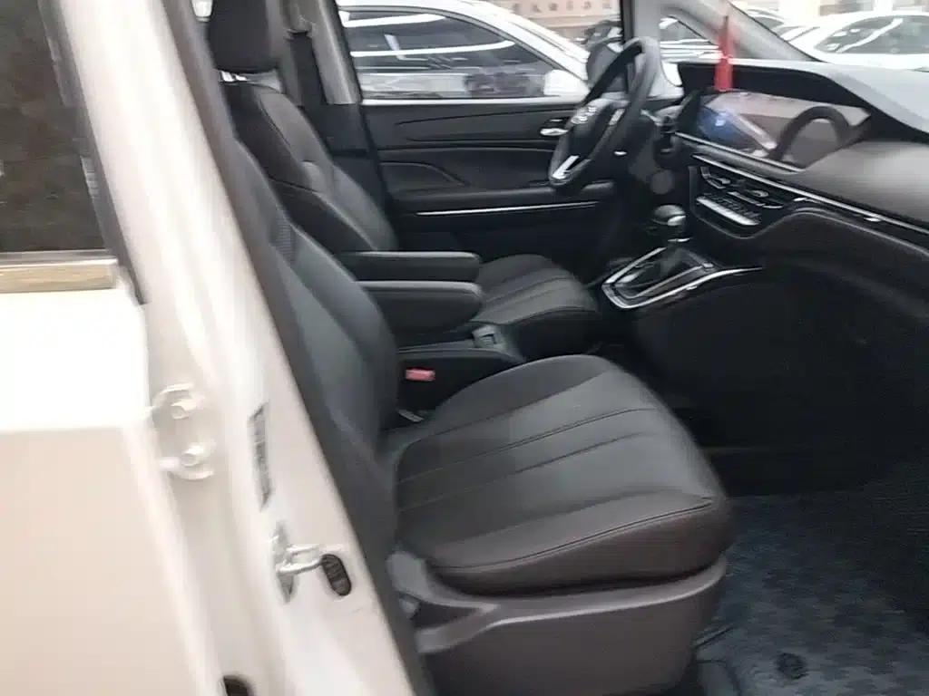 Trumpchi M6 2019 270T DCT Premium Edition (7-seater) National VI Emission Standard — миниатюра 25