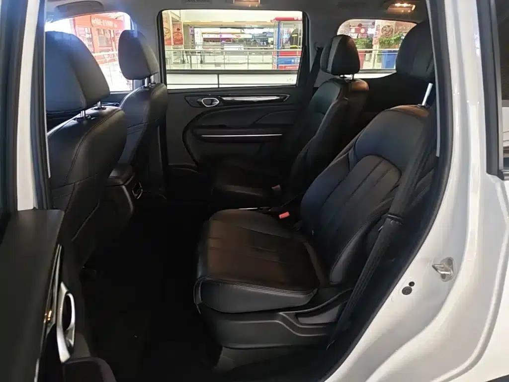 Trumpchi M6 2024 MAX 270T WDCT Premium Edition — миниатюра 17