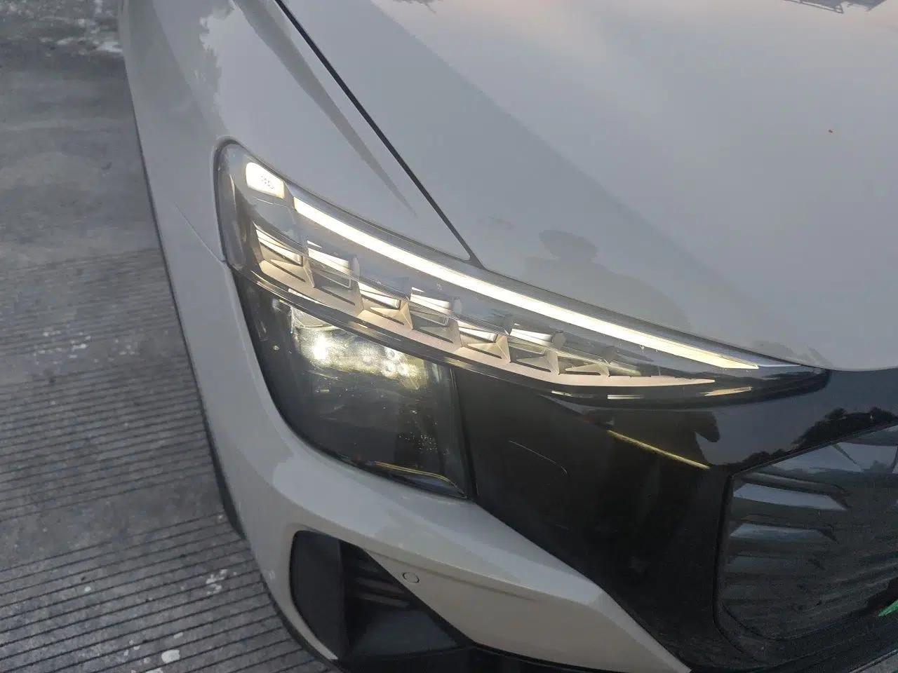 Audi Q5 e-tron 2022 40 e-tron Starlight Edition Mech Kit — миниатюра 7