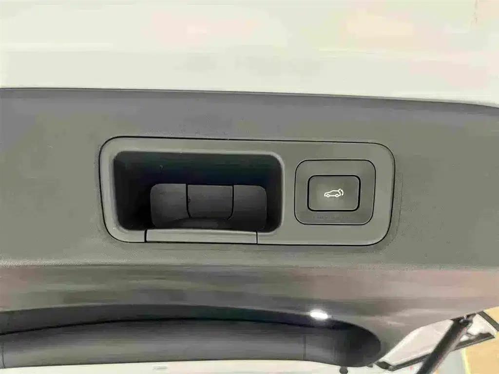Trumpchi E9 2023 E9 PRO — миниатюра 15