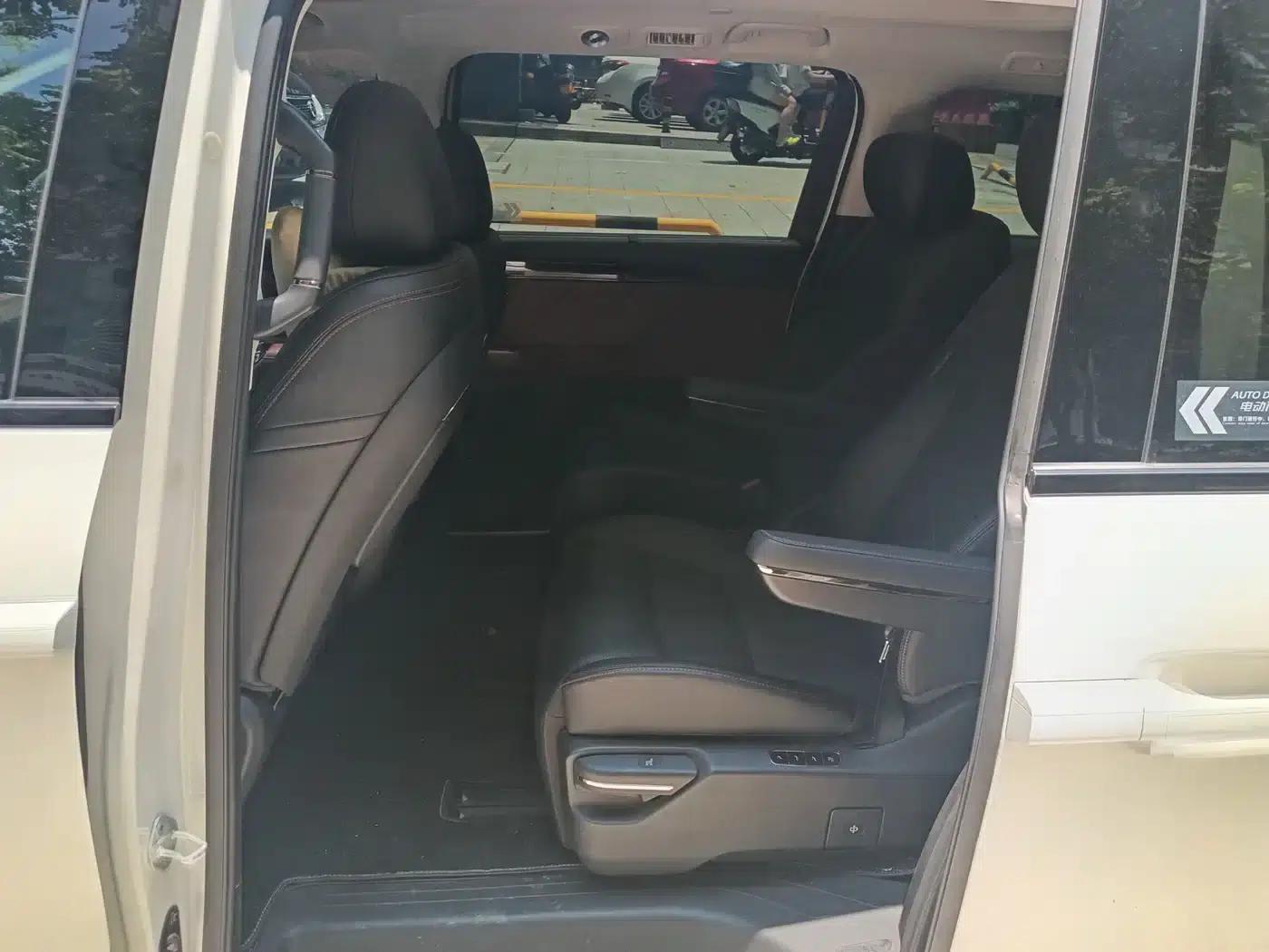 Trumpchi E8 PHEV 2024 Model 150km MAX+ — миниатюра 8