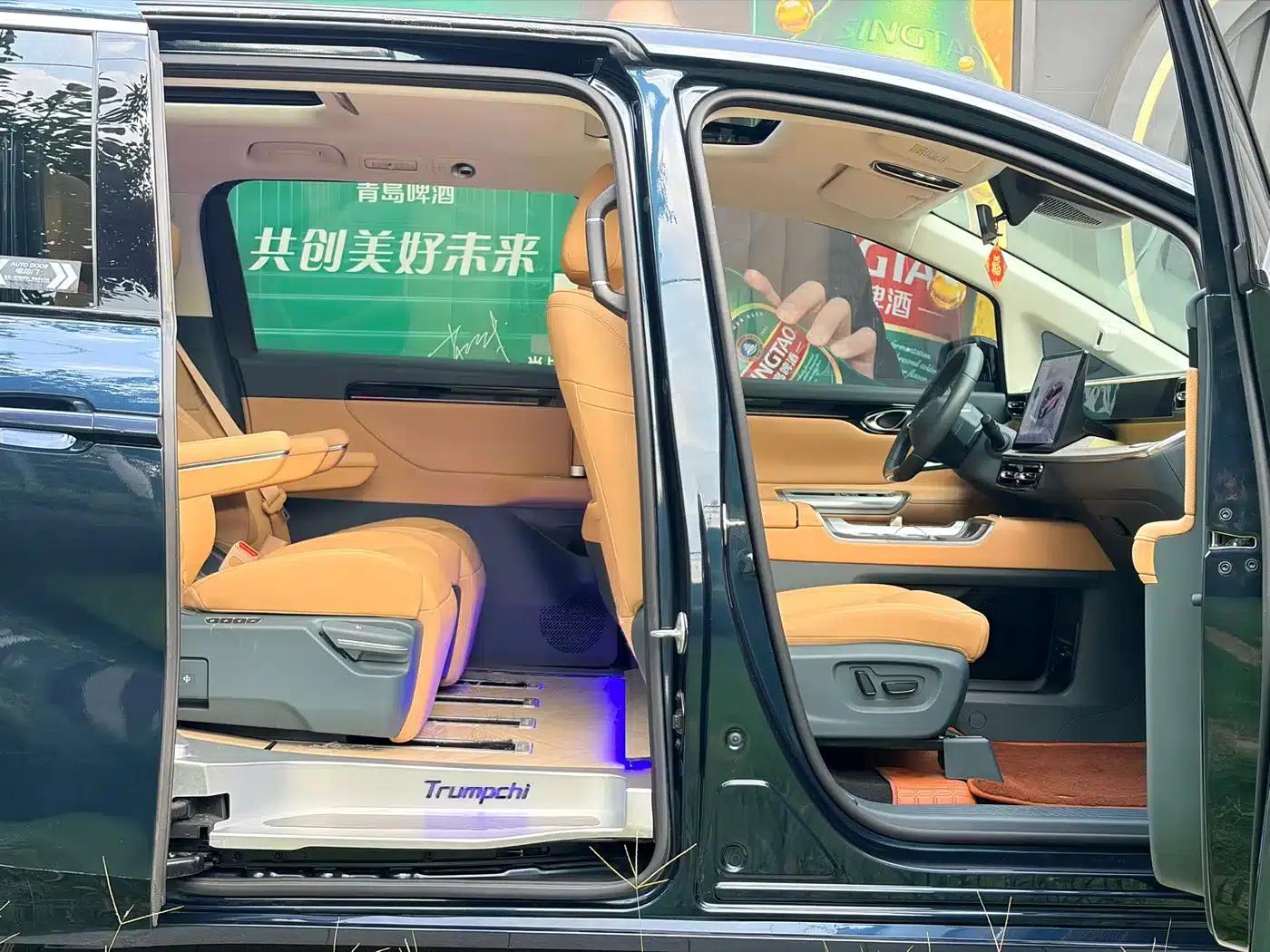 Trumpchi E8 PHEV 2024 Model 150km MAX — миниатюра 13