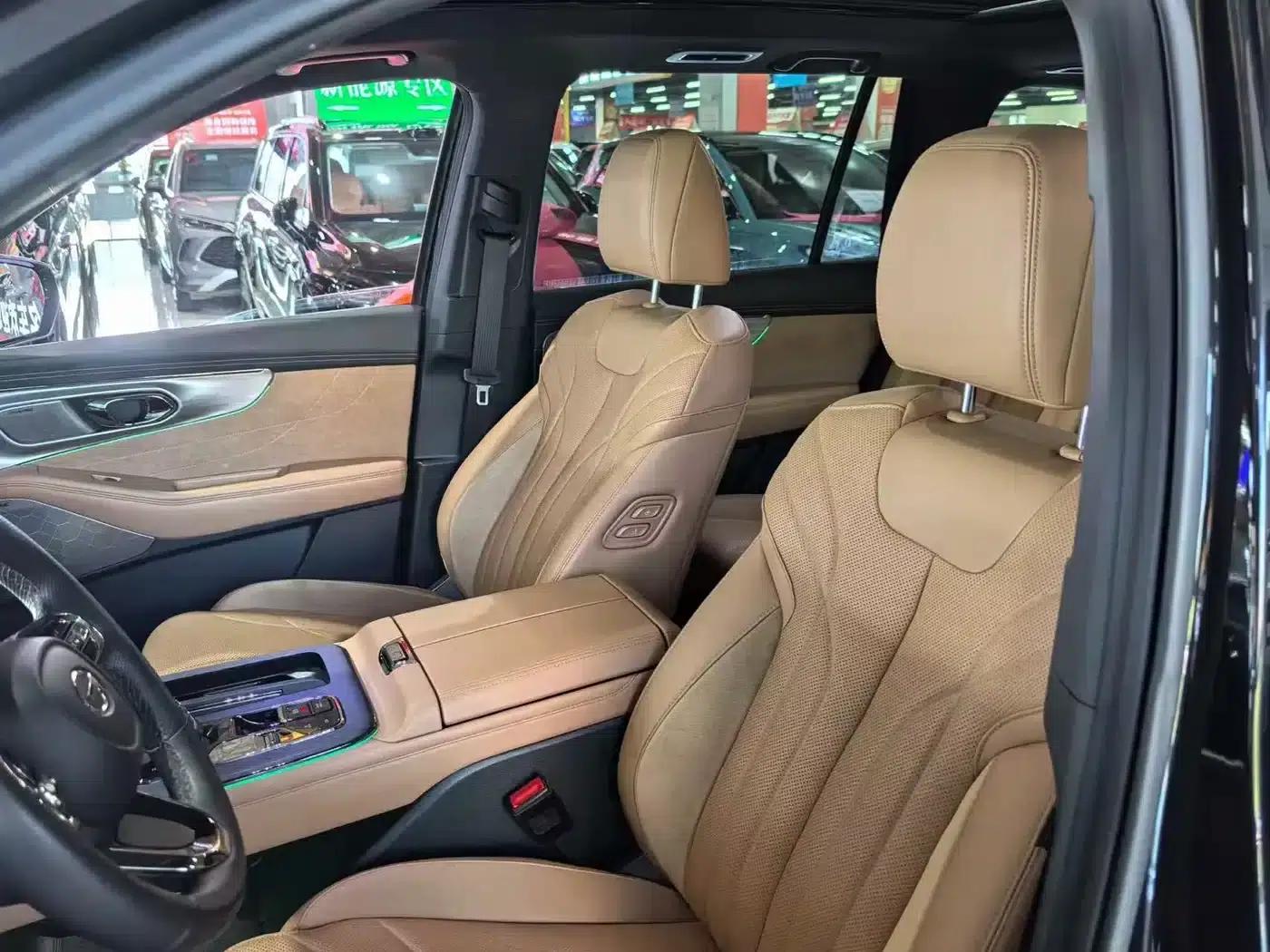 Trumpchi ES9 2024 PHEV 143km Max — миниатюра 6
