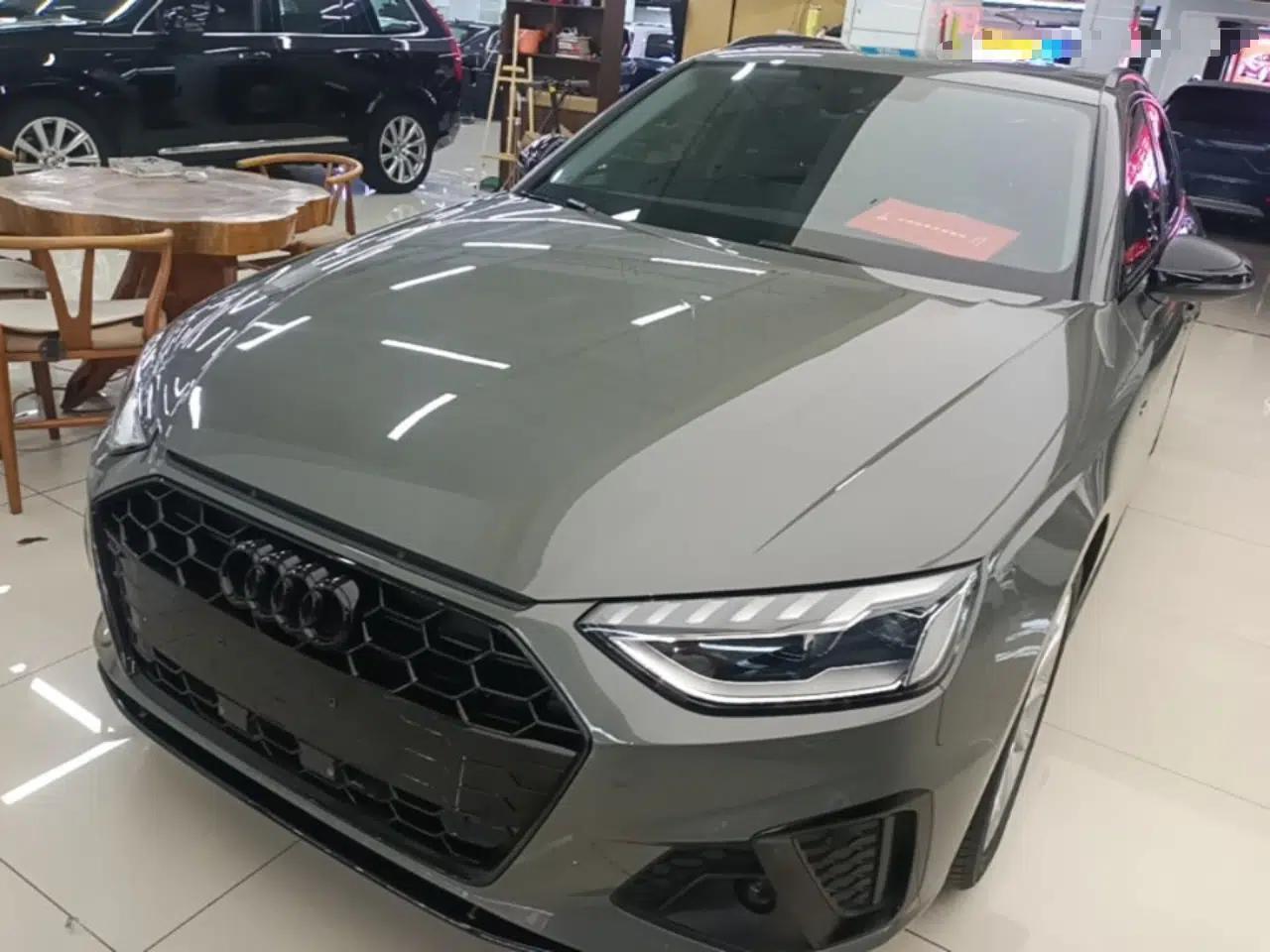 Audi A4 2024 Avant 40 TFSI Fashion Sport Model — миниатюра 1