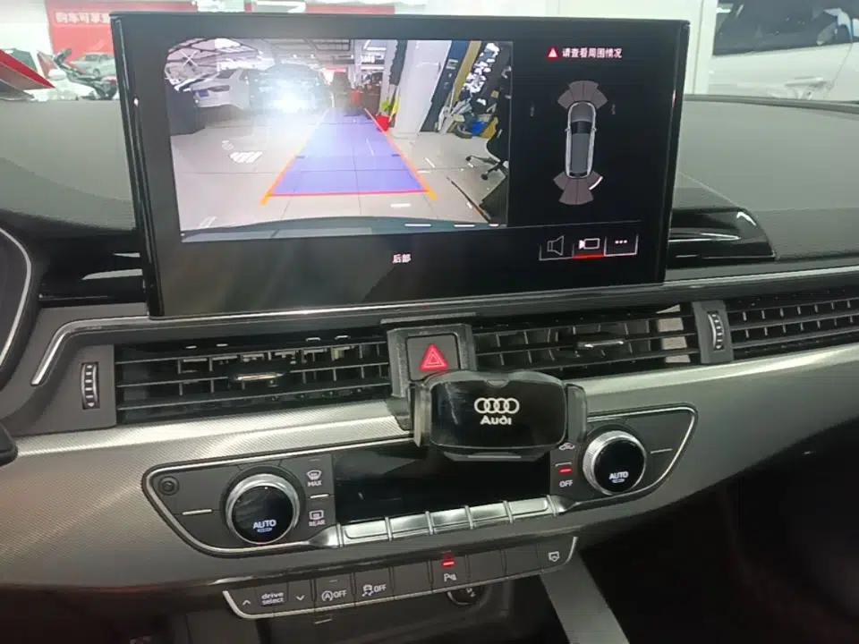 Audi A4 2024 Avant 40 TFSI Fashion Sport Model — миниатюра 15