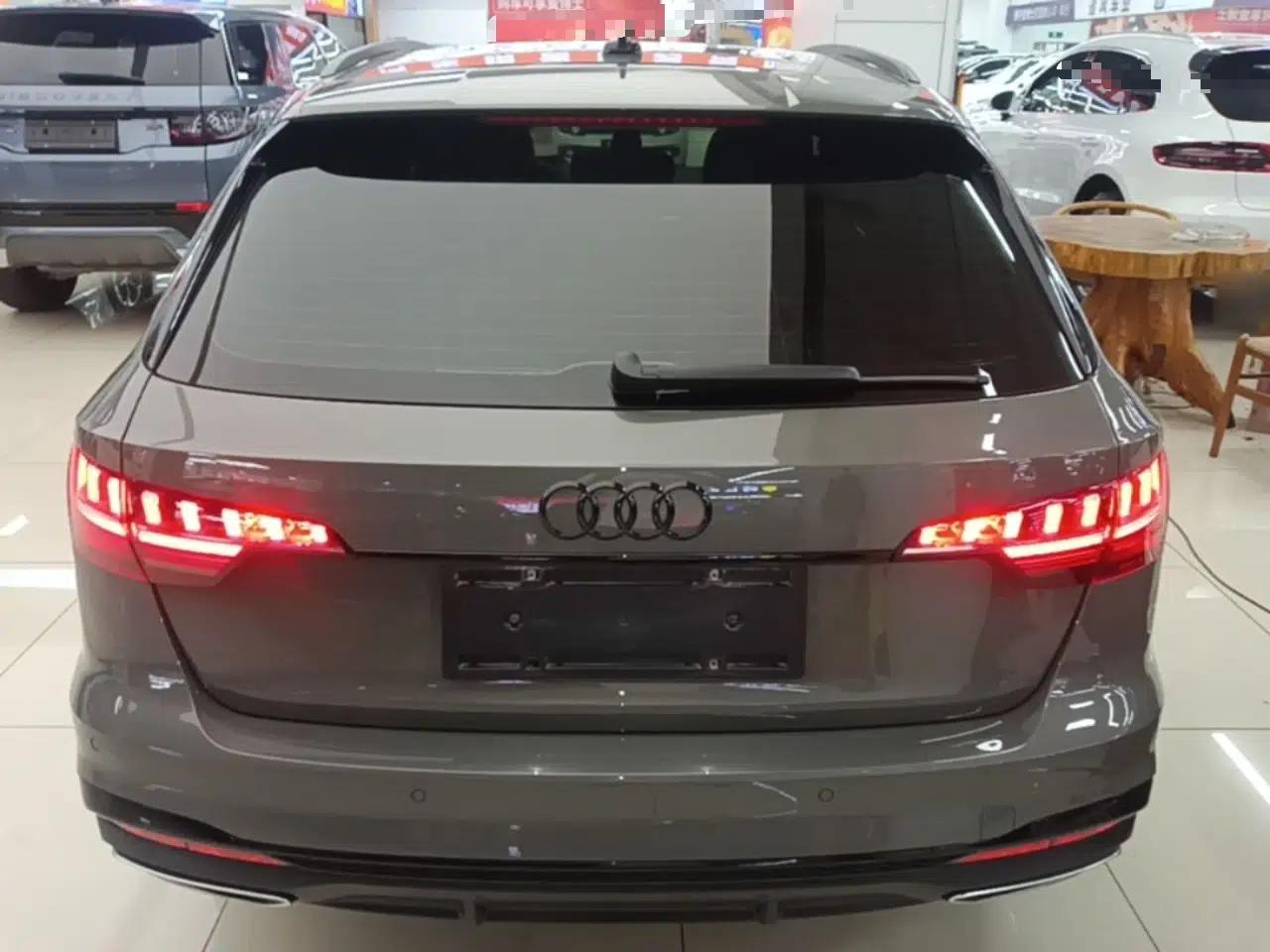 Audi A4 2024 Avant 40 TFSI Fashion Sport Model — миниатюра 5