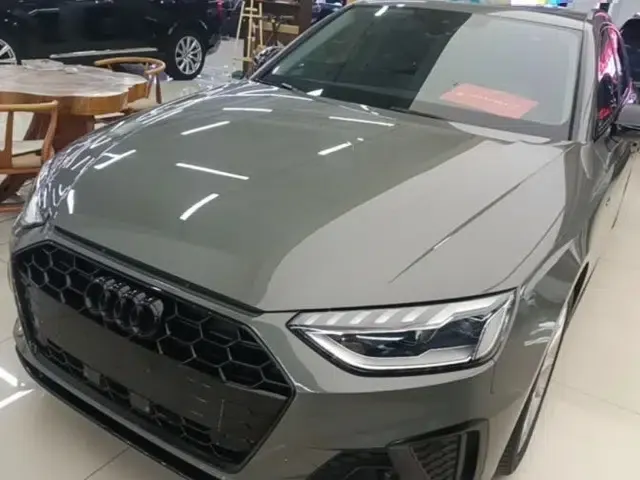 Audi A4 2024 Avant 40 TFSI Fashion Sport Model