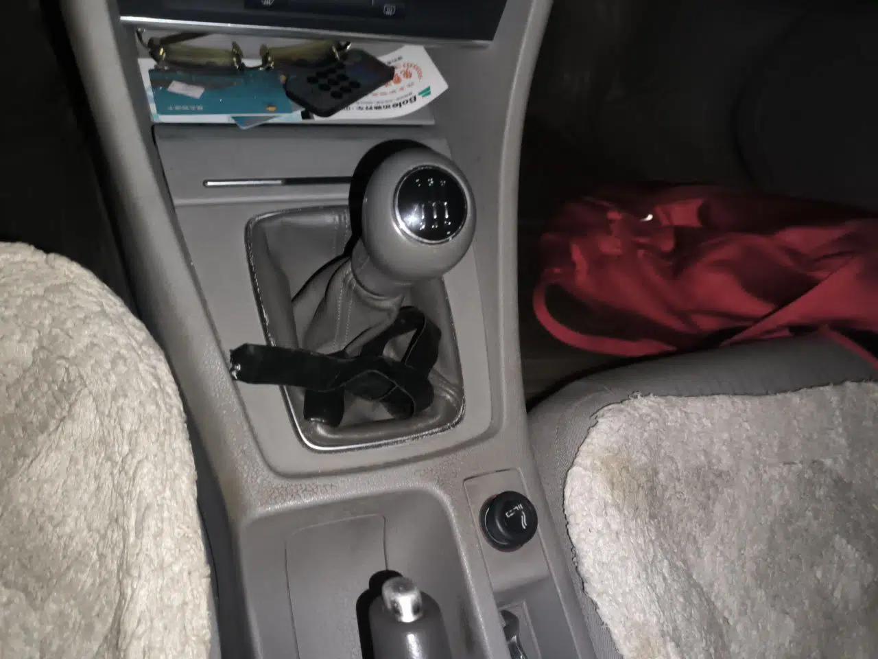 Audi A4 2006 1.8T manual base — миниатюра 14