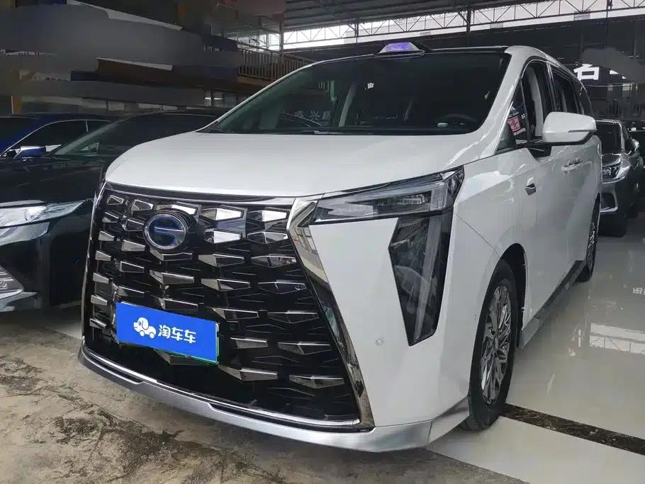 Trumpchi M8 2025 Model, Qiankun Series Max Luxury Cabin — миниатюра 1