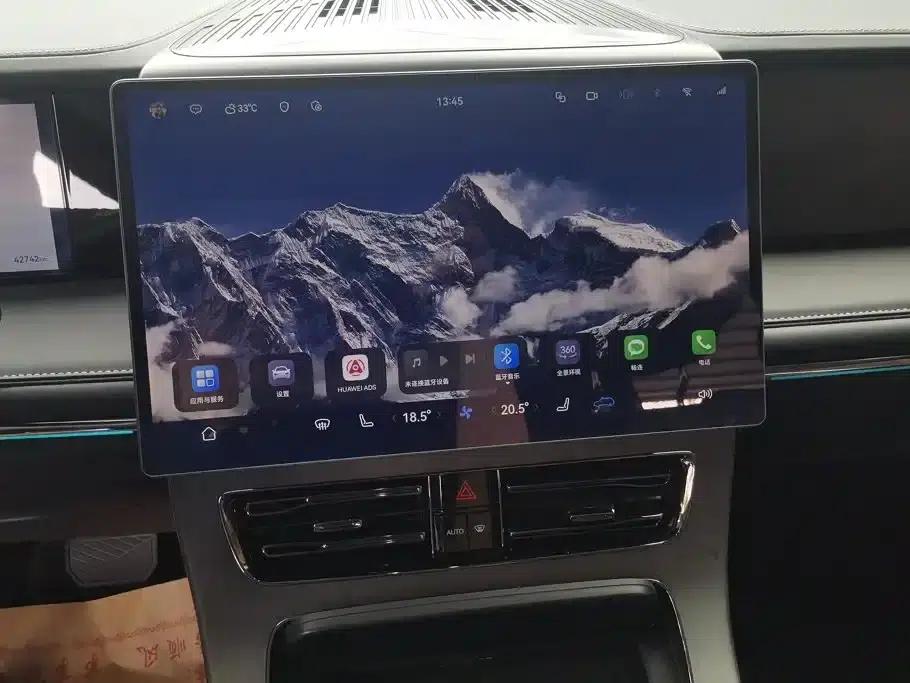 Trumpchi M8 2025 Model, Qiankun Series Max Luxury Cabin — миниатюра 13