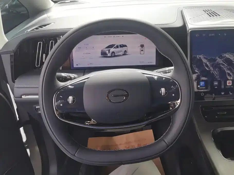 Trumpchi M8 2025 Model, Qiankun Series Max Luxury Cabin — миниатюра 15