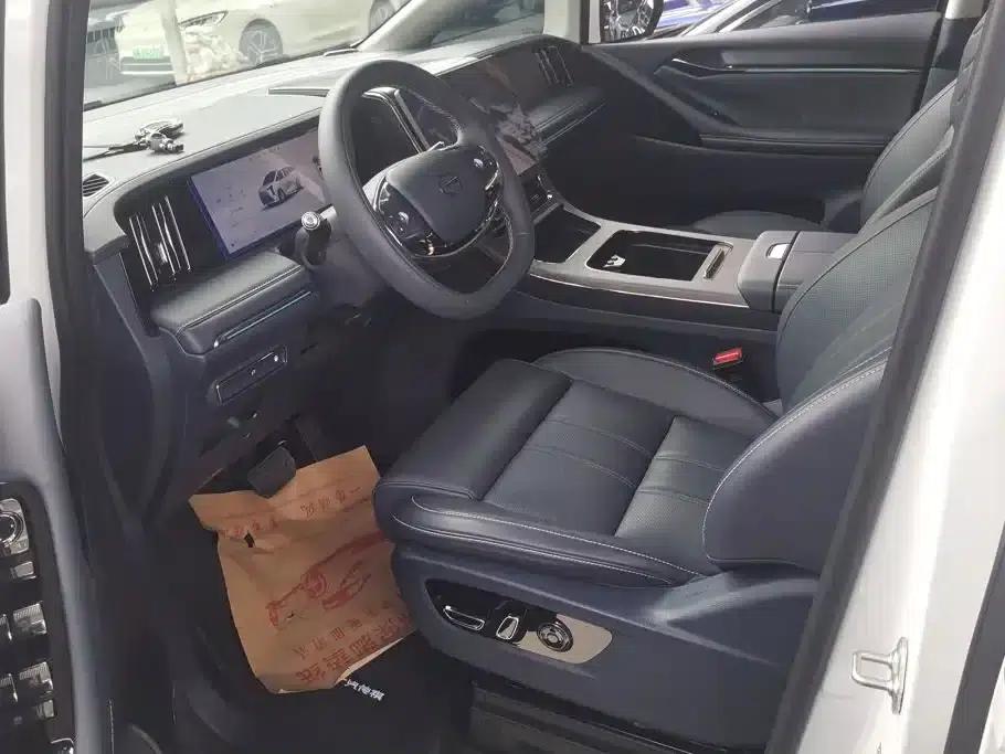 Trumpchi M8 2025 Model, Qiankun Series Max Luxury Cabin — миниатюра 9
