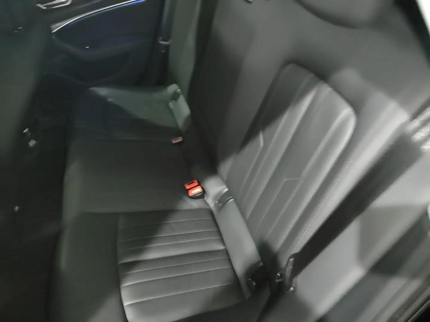 Audi A6 2021 allroad quattro Explorer 55 TFSI Prestige Off-Road Model — миниатюра 20