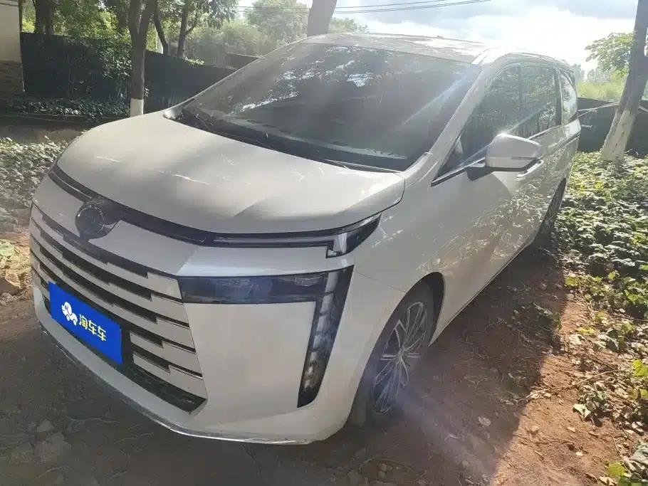 Trumpchi E8 2024 Glory Series 2.0L Glory Edition — миниатюра 1