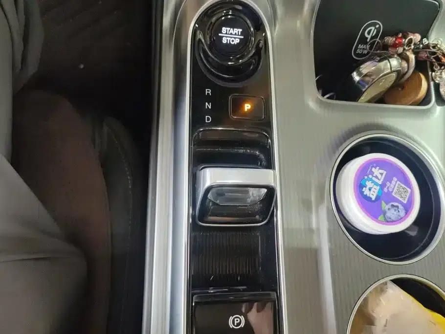 Trumpchi E8 2024 Glory Series 2.0L Glory Edition — миниатюра 16