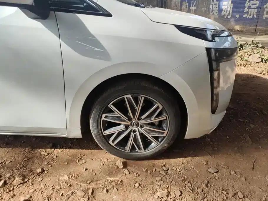 Trumpchi E8 2024 Glory Series 2.0L Glory Edition — миниатюра 6