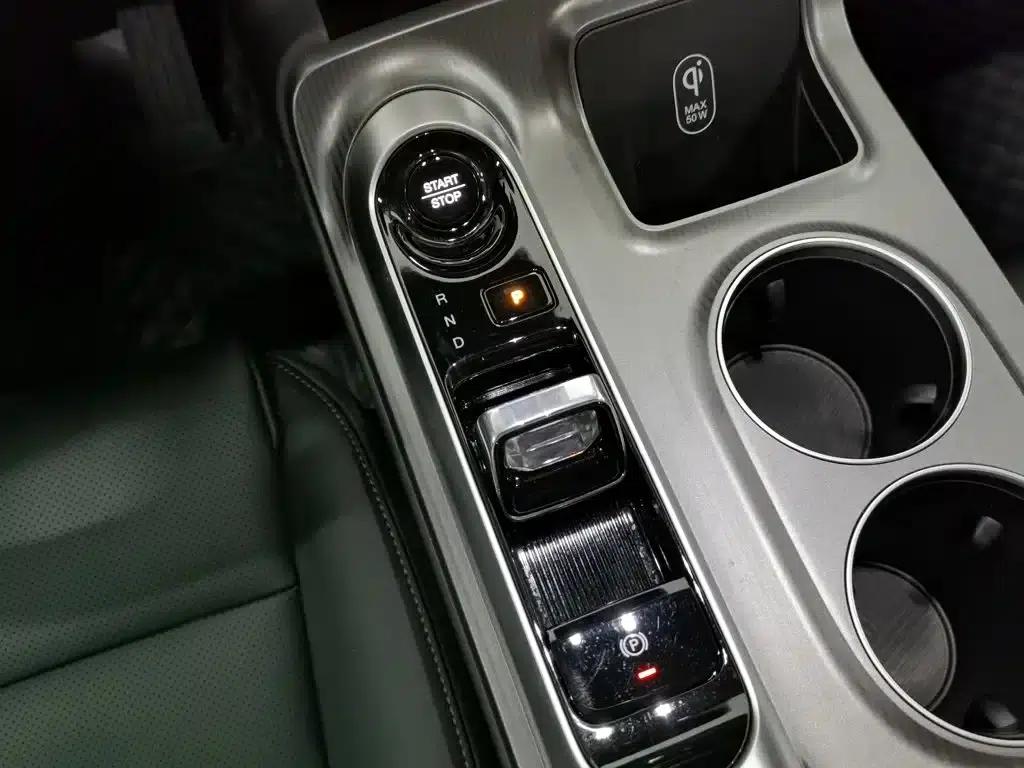 Trumpchi E8 2024 Glory Series 2.0L Glory Edition — миниатюра 13