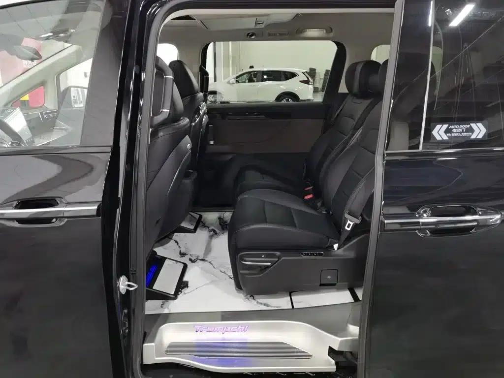 Trumpchi E8 2024 Glory Series 2.0L Glory Edition — миниатюра 15