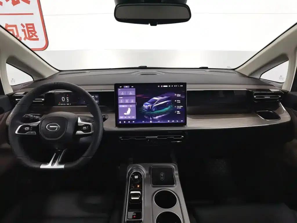 Trumpchi E8 2024 Glory Series 2.0L Glory Edition — миниатюра 5