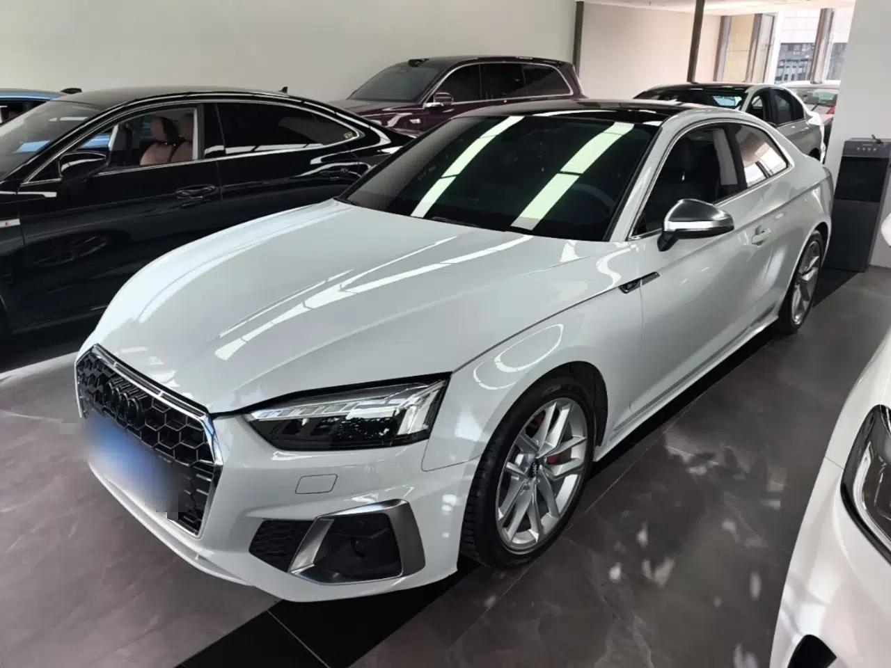 Audi A5 2021 Coupe 40 TFSI Fashionable and Dynamic Model — миниатюра 1