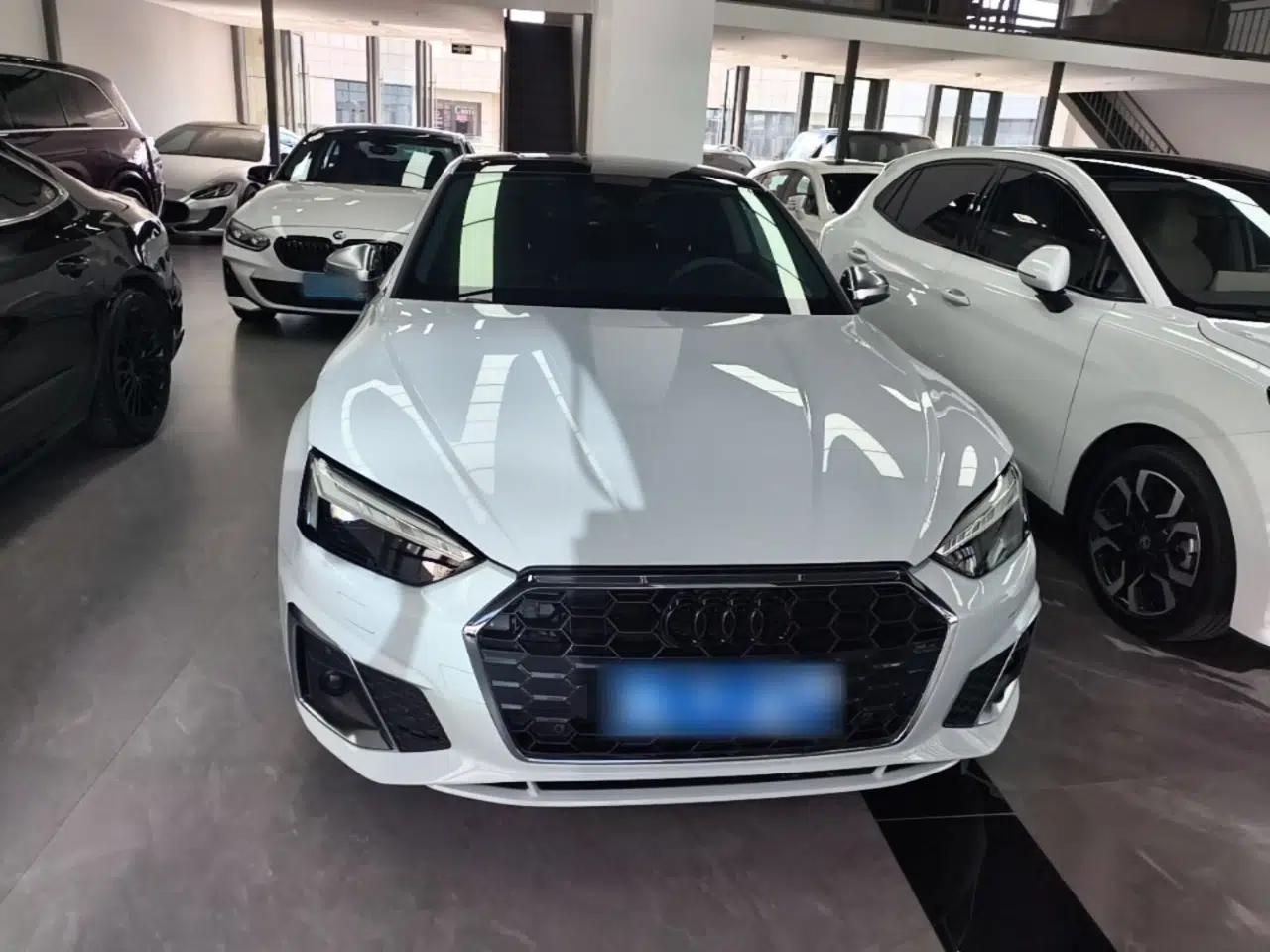 Audi A5 2021 Coupe 40 TFSI Fashionable and Dynamic Model — миниатюра 2