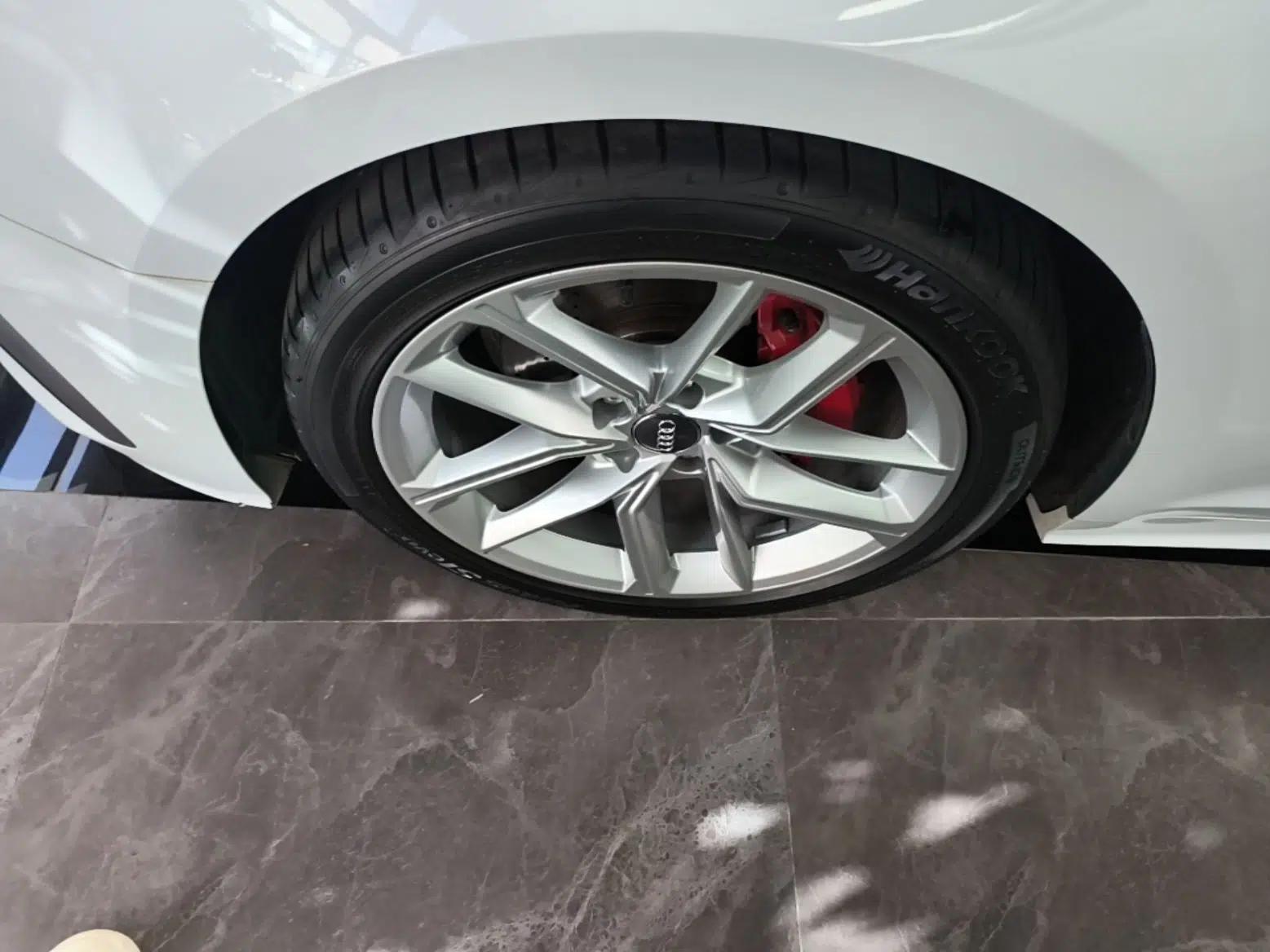 Audi A5 2021 Coupe 40 TFSI Fashionable and Dynamic Model — миниатюра 10