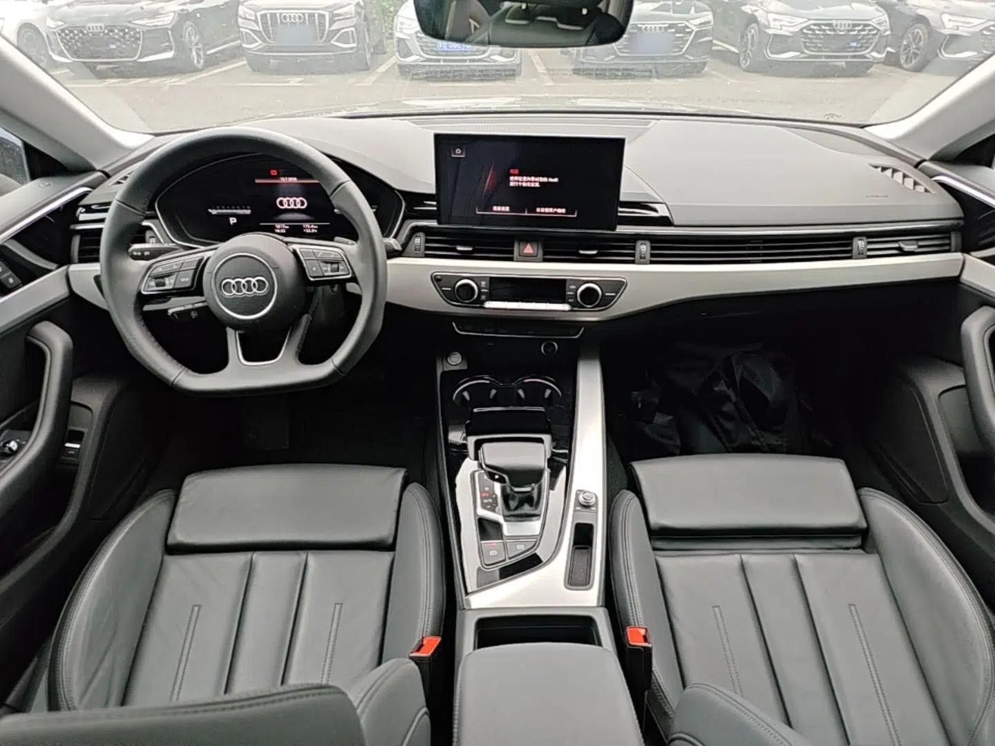 Audi A5 2024 Sportback 40 TFSI Fashionable and Dynamic Model — миниатюра 12