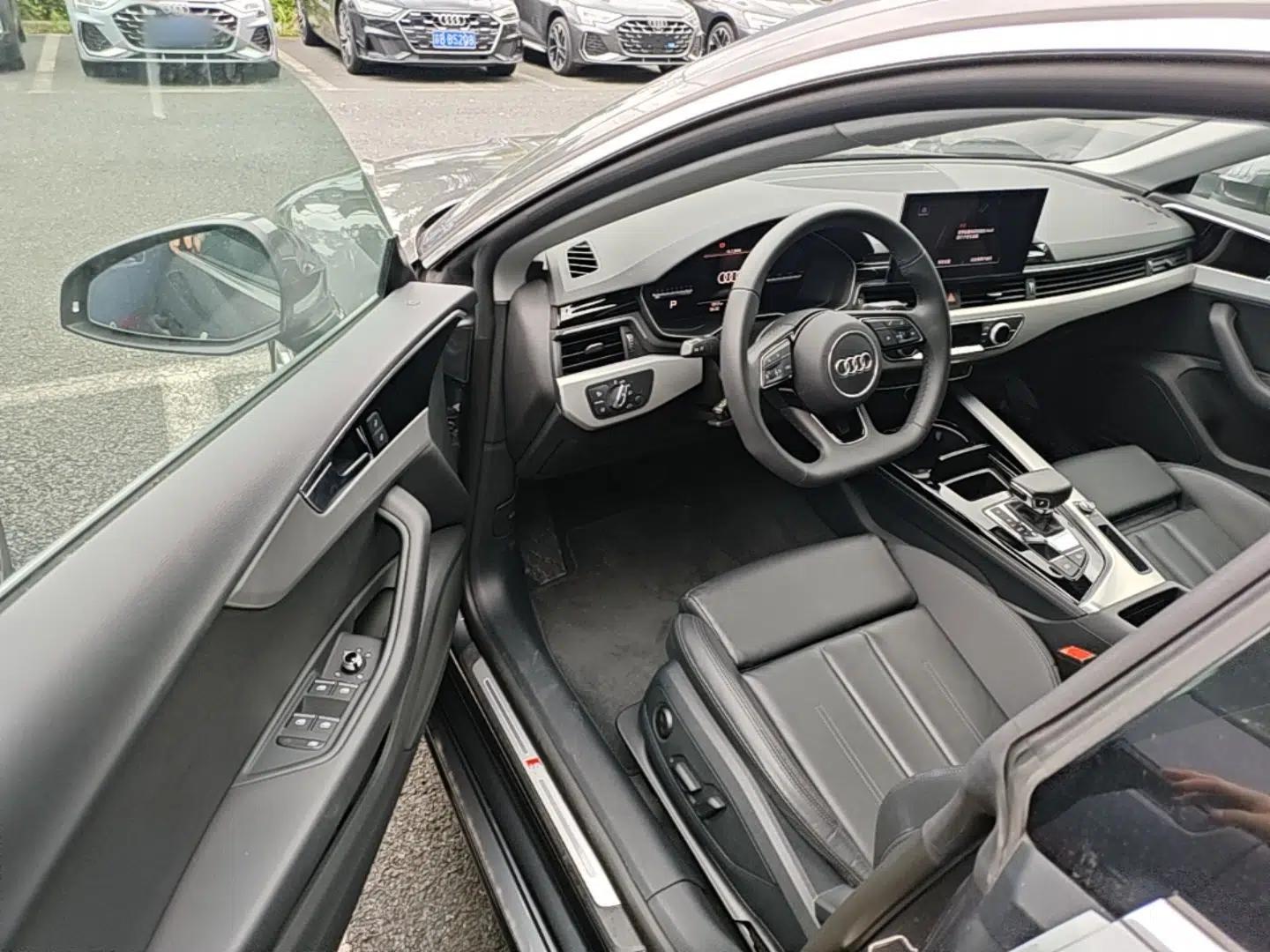 Audi A5 2024 Sportback 40 TFSI Fashionable and Dynamic Model — миниатюра 18