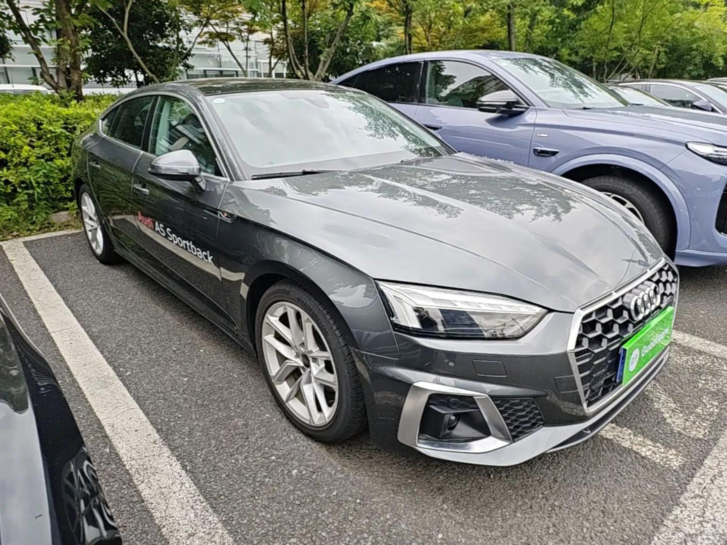 Audi A5 2024 Sportback 40 TFSI Fashionable and Dynamic Model — миниатюра 3